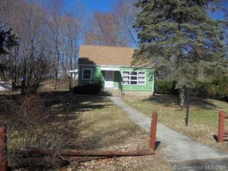 5 Saunders Ln, Waterbury, CT 06712-1326