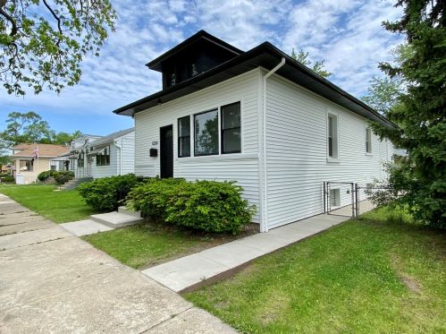 12325 Elizabeth St, Chicago IL  60827-5807 exterior