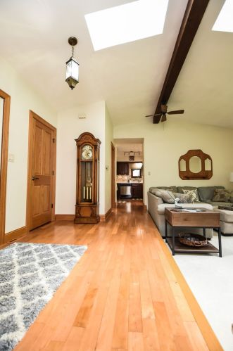 4062 Timber Ln, Nelson, IL 61021-9482