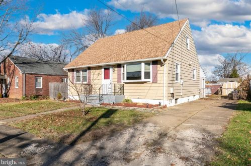 32 Taft Ave, Trenton, NJ 08610-1912