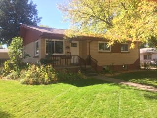 2082 Caley Ave, Littleton CO  80120-3102 exterior