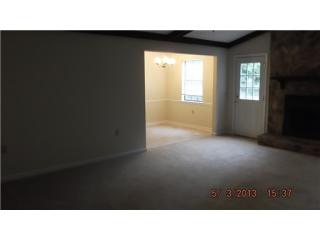 615 Livingston Ct, Hinesville, GA 31313-5243