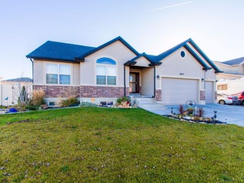4557 5800, Hooper, UT 84315-6730