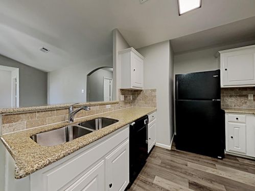 6930 Garnet Trail Ln, Richmond TX  77469-4396 exterior