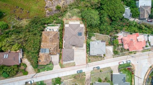 1717 Iwi Way, Honolulu HI  96816-3826 exterior