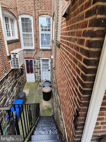 436 48th St, Philadelphia PA  19139-0017 exterior