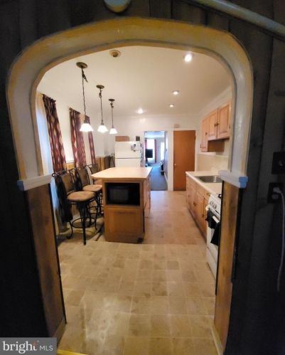 222 Morris Ave, Trenton NJ  08611-3665 exterior