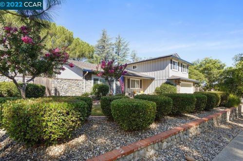 45 El Molino Dr, Clayton, CA 94517-1722