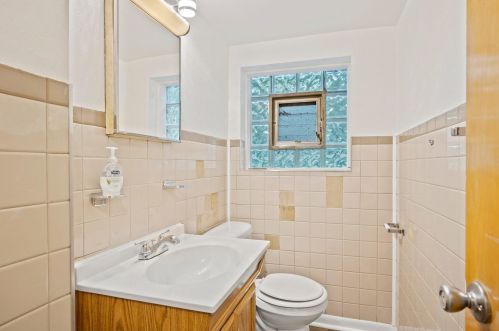 14930 Parkside Ave, Dixmoor IL  60426-2548 exterior
