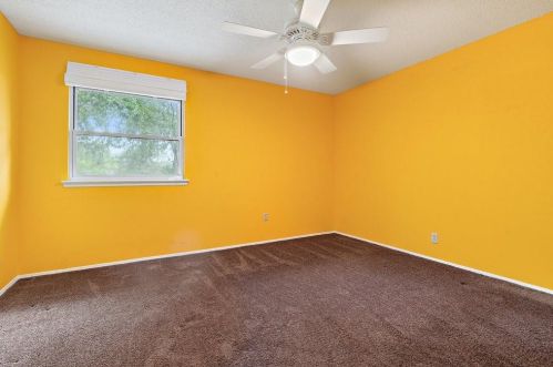 7204 Bucknell Dr, Austin TX  78723-1630 exterior