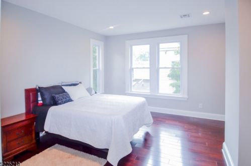 9 James St, Montclair NJ  07042-2901 exterior