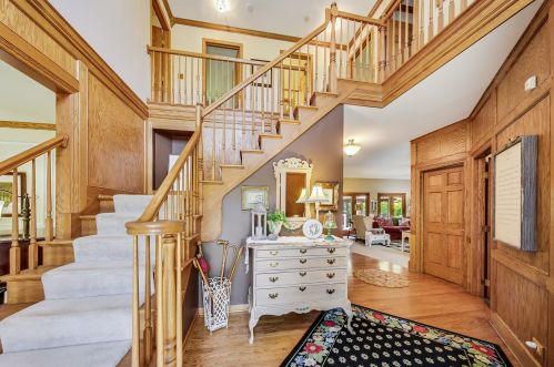 518 Rosiland Dr, Palatine, IL 60074-1093