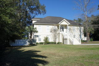 60 Laurel Grove Rd, Brunswick, GA 31523-7053