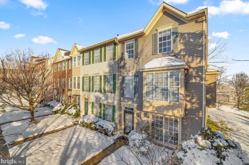 6100 Cliffside Trl, Columbia, MD 21045-7412