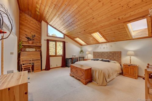 5615 Hatch Dr, Lakewood CO 80439 exterior