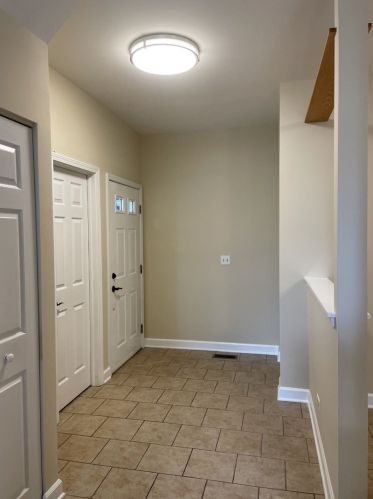 16 Steven Ct, Barrington Hills, IL 60102