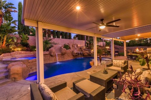 9564 Chandelle Way, Riverside CA  92508-6810 exterior