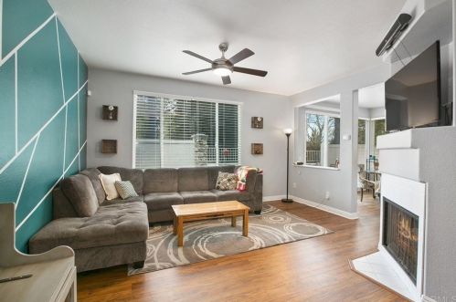 596 Summerholly Dr, San Marcos, CA 92078-7927