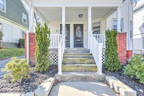 21 Hillside Ave, Providence, RI 02906-2915