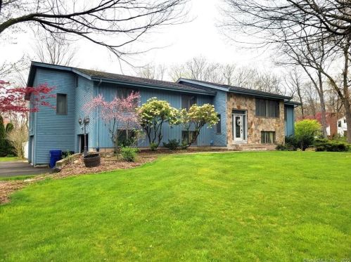 15 Sherry Dr, Southington, CT 06489-2842