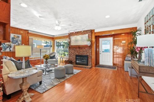 14531 Addison St, Van Nuys, CA 91403-1708