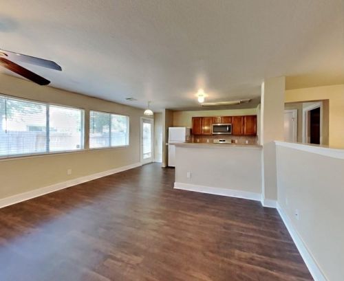 815 Dragonfly Dr, Conroe TX  77301-5501 exterior