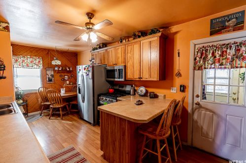 590 200, Mount Pleasant UT 84647-1233 exterior