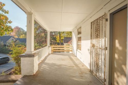 132 Flora Ave, Atlanta GA  30307-2714 exterior