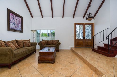 7385 Calle Granada, Anaheim CA  92808-1033 exterior