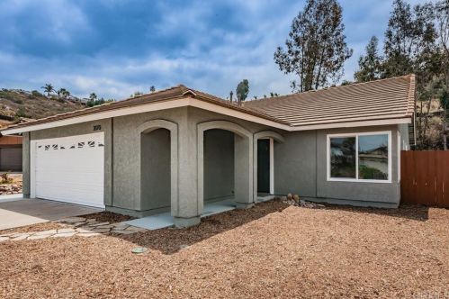 2070 Darlington Ct, El Cajon, CA 92019-4228