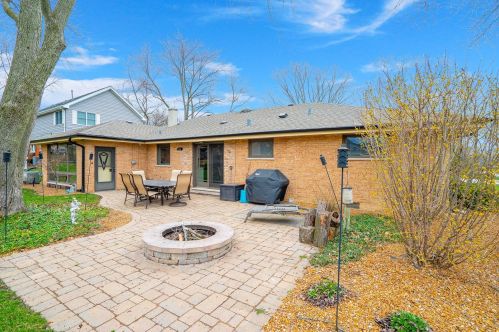 14456 Oakley Ave, Orland Park, IL 60462-1946