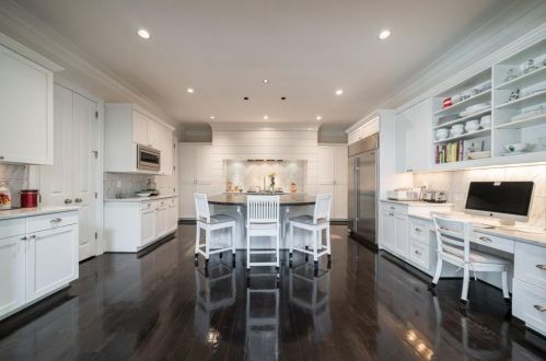 3066 Arden Rd, Atlanta GA  30305-1914 exterior