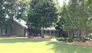 105 Cedar Lake Ct, Greenwood, SC 29649-1309