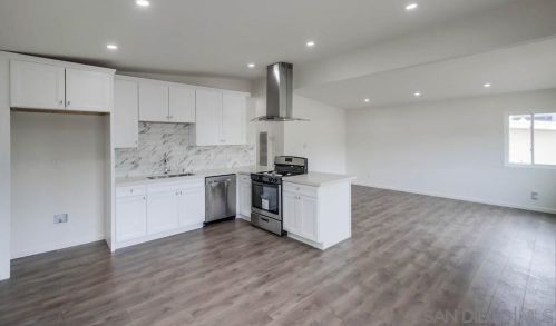 318 Montcalm St, Chula Vista, CA 91911-2416
