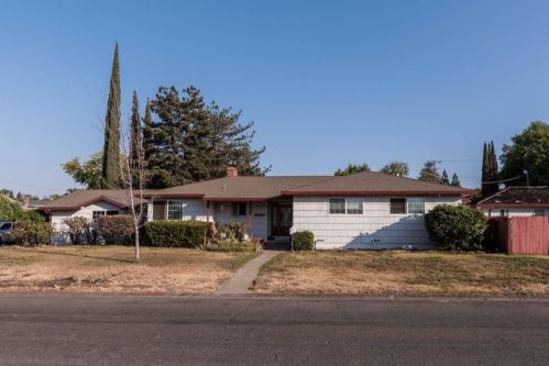 9401 Buffalo Ave, Citrus Heights, CA 95662-5704