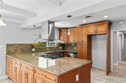 8188 Sherwood Pl, Riverside CA  92504-3440 exterior