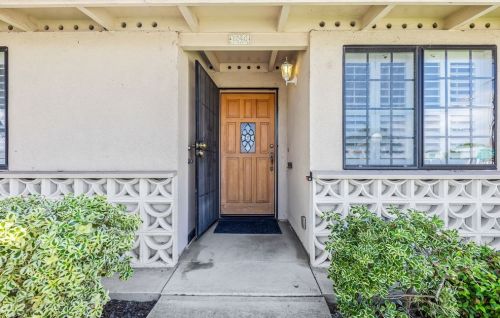 13451 Saint Andrews Dr, Seal Beach, CA 90740-7306