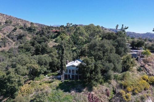 947 Glendora Ave, Glendora, CA 91740-6309