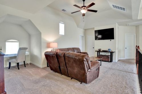 2036 Doolan Dr, Conroe TX  77301-4105 exterior