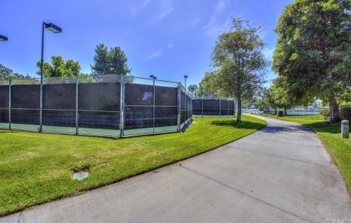 31 Thicket, Irvine CA  92614-7950 exterior