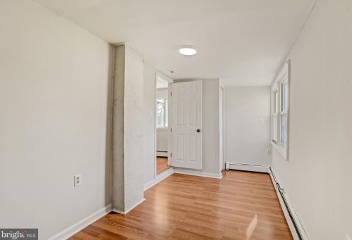 47 Ribsam St, Trenton NJ  08619-3627 exterior