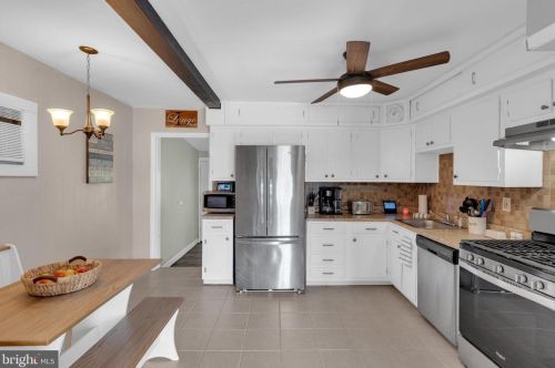 268 Clamer Rd, Trenton NJ 08628-3202 exterior