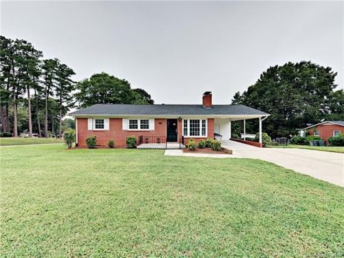 1401 Pinehurst St, Gastonia, NC 28052-1707