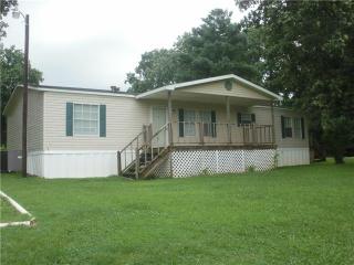 109 Looney St, Cowan, TN 37318-3520