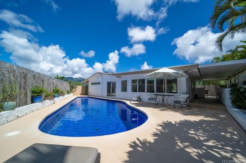 261 Nonou St, Honolulu, HI 96825-2355