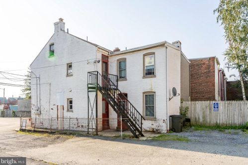 444 Concord St, Lancaster PA  17603-2949 exterior