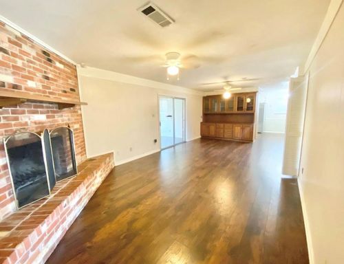 4909 Katherine Dr, Fort Worth TX  exterior