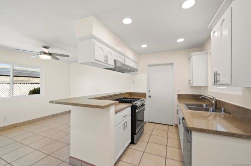 966 Melrose Ave, Chula Vista CA  91911-2336 exterior