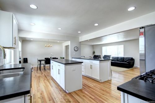 1520 Xanthia St, Denver CO  80220-2218 exterior
