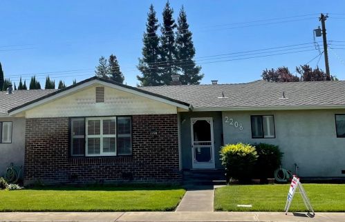 2208 Jackson St, Lodi, CA 95242-3117